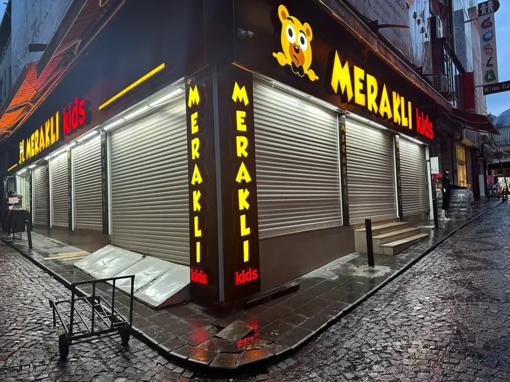 Meraklı Kids